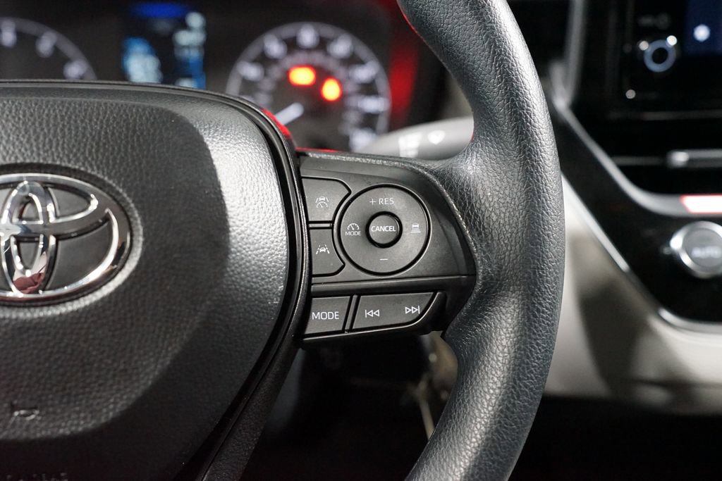 Certified 2025 Toyota Corolla LE image 13