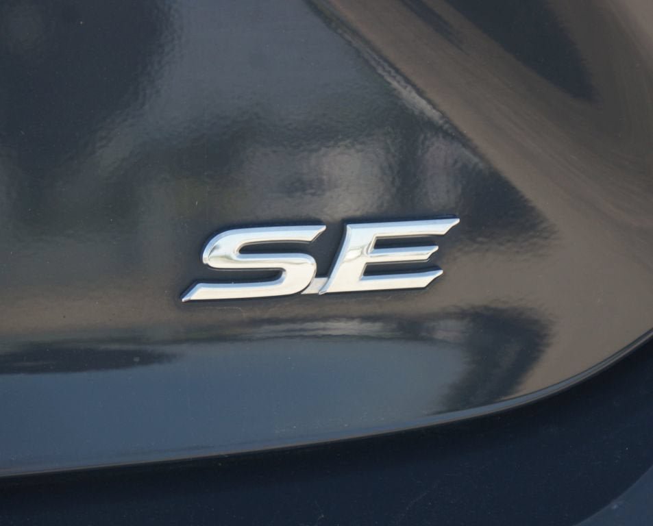 Used 2025 Toyota Camry SE FWD image 18