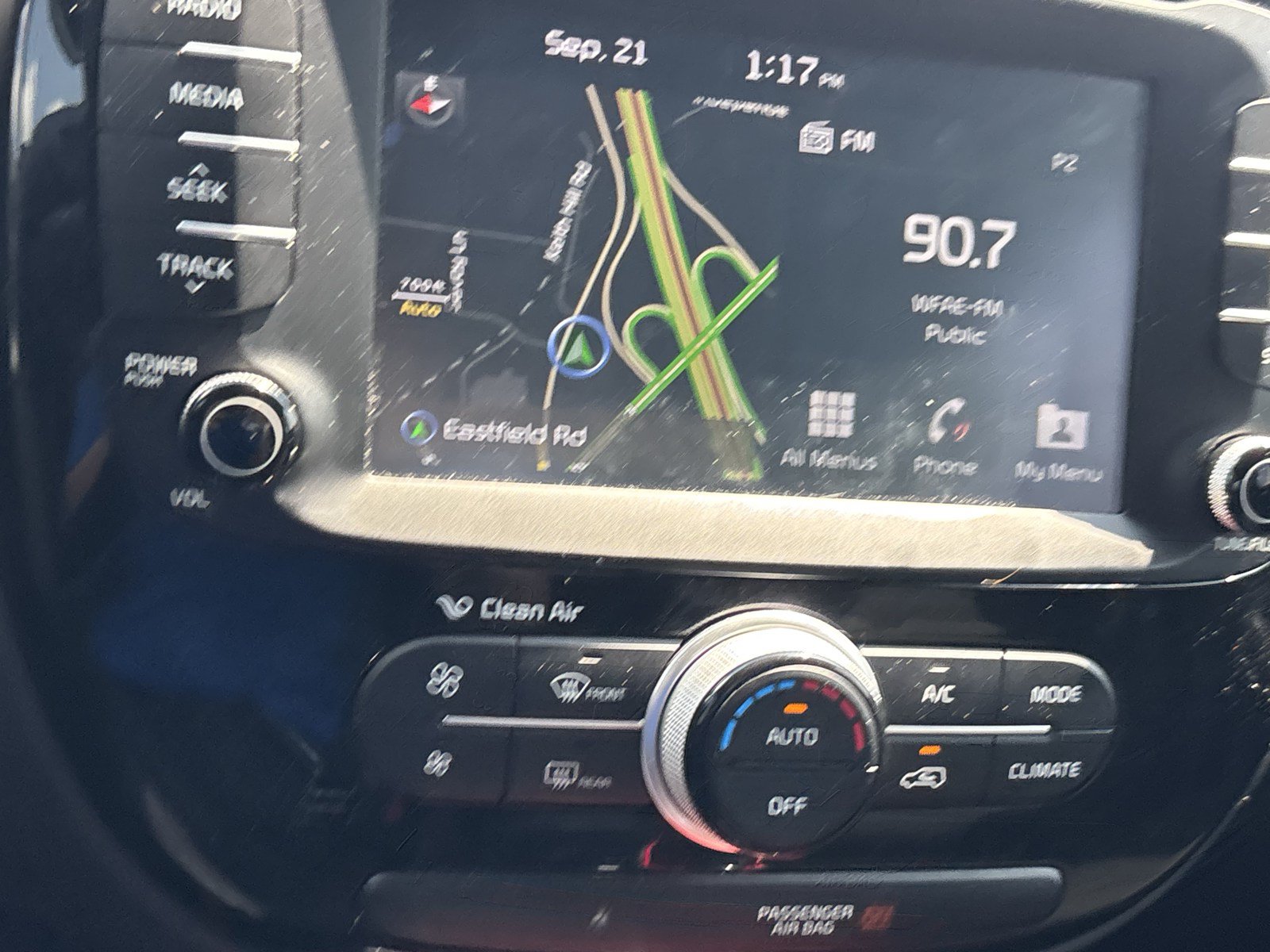 Used 2018 Kia Soul + FWD image 27