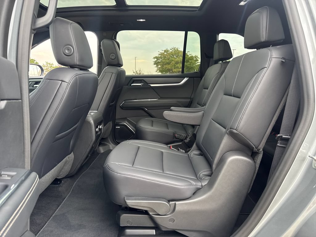 New 2026 GMC Acadia Elevation w/ Black Edition FWD image 11