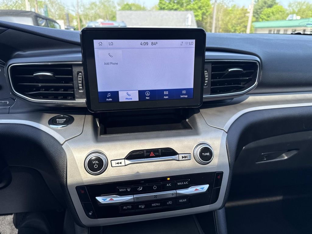 Used 2022 Ford Explorer XLT w/ Equipment Group 202A AWD/4WD image 25