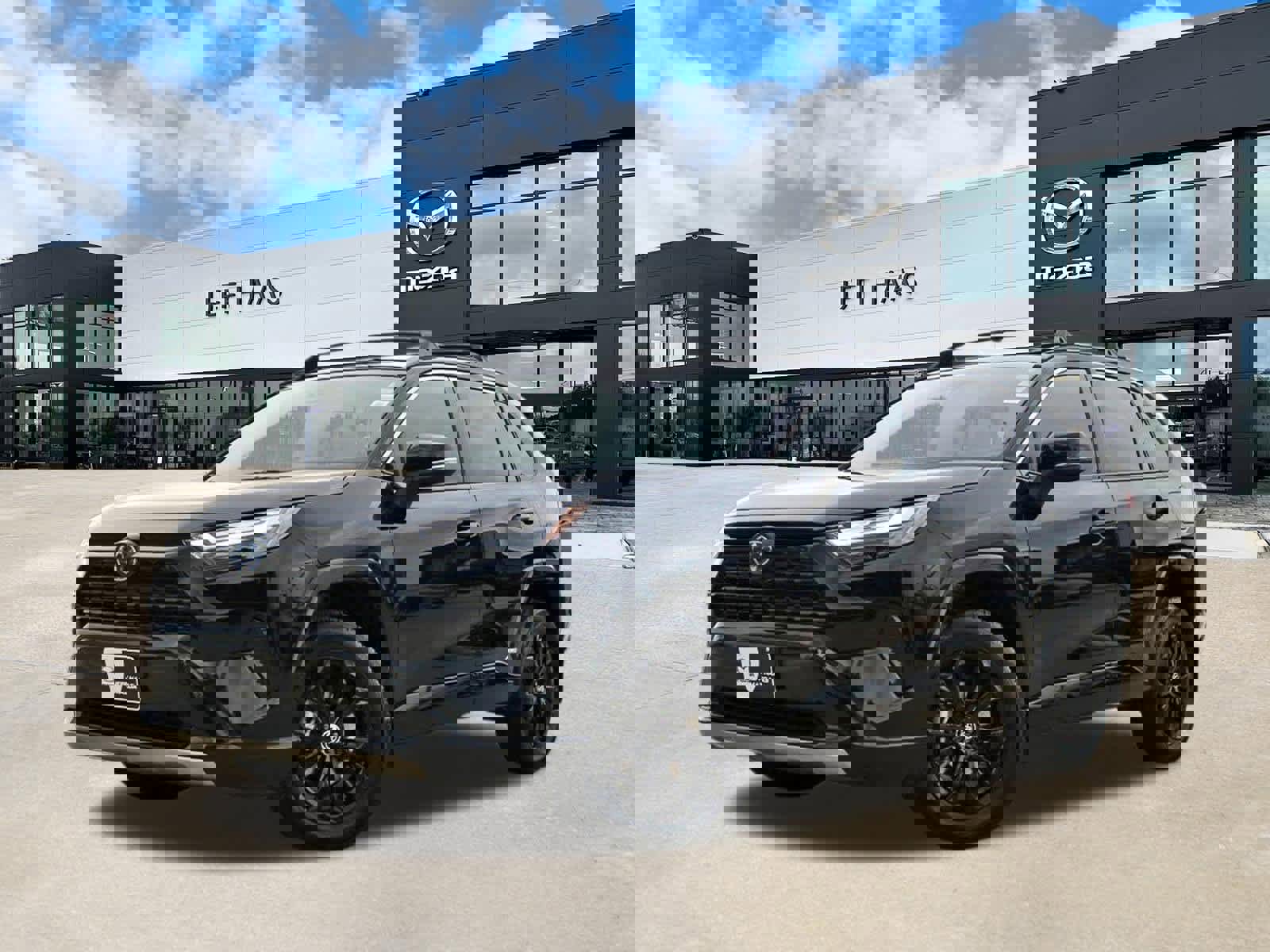 Used 2024 Toyota RAV4 SE