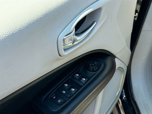 Used 2020 Jeep Compass Limited image 19