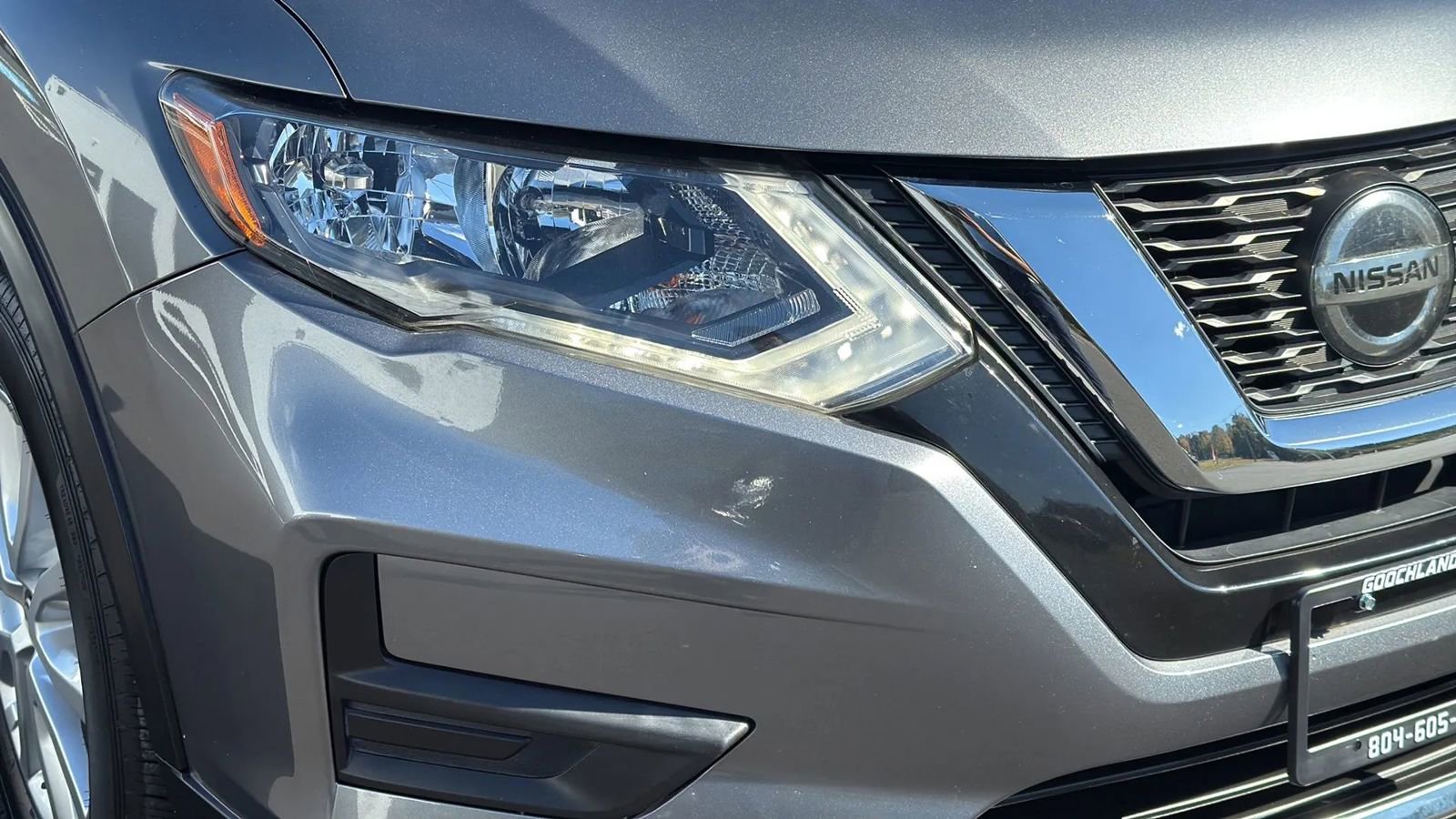 Used 2020 Nissan Rogue SV image 12