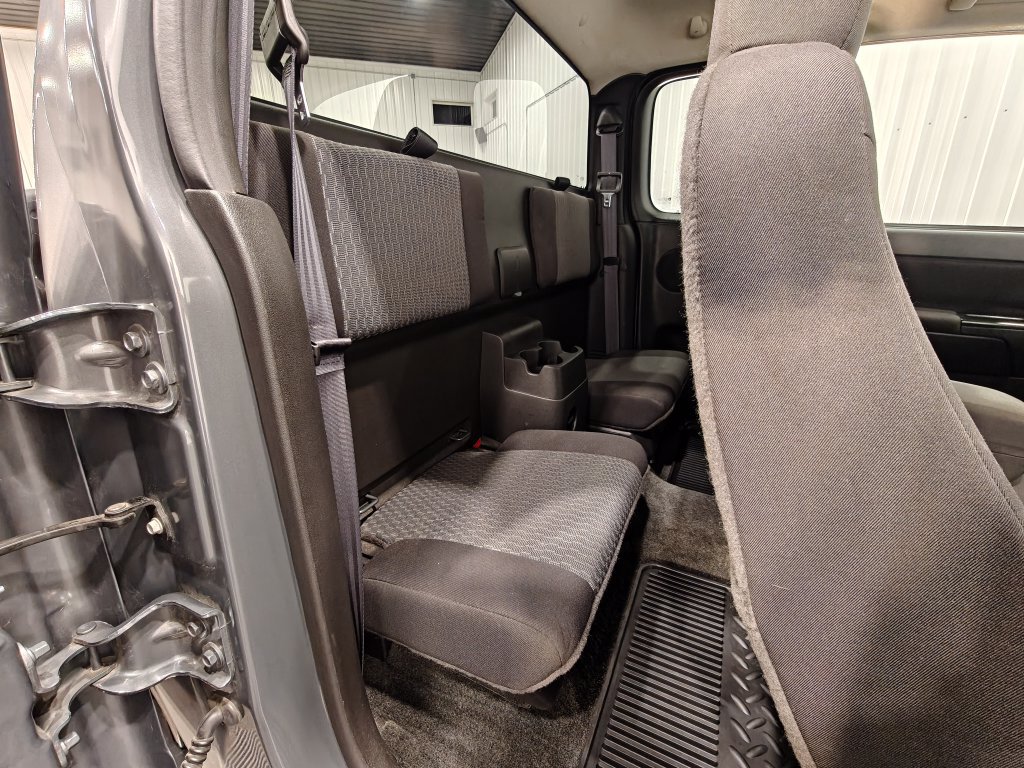 Used 2012 GMC Canyon SLE AWD/4WD image 28