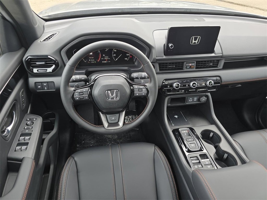 New 2025 Honda Pilot TrailSport image 28