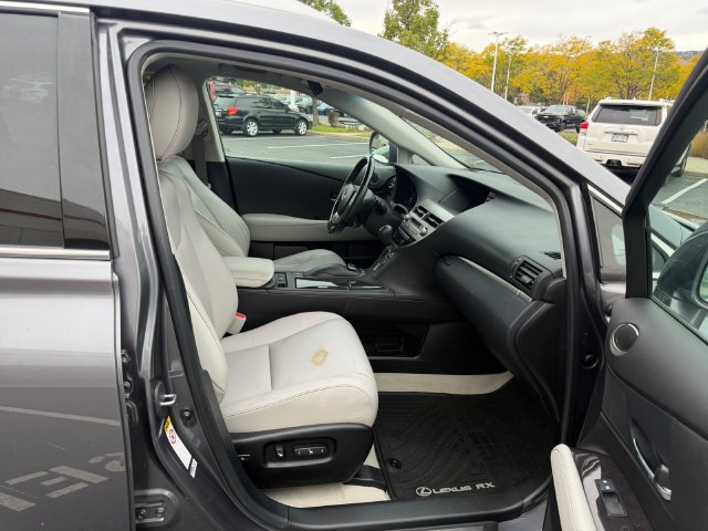Used 2015 Lexus RX 450h AWD image 33