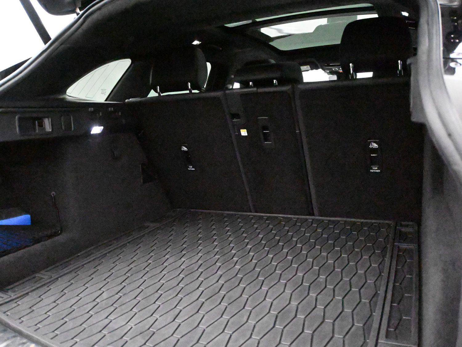 Used 2022 Jaguar F-PACE S image 20