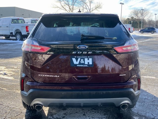 Used 2024 Ford Edge Titanium image 25