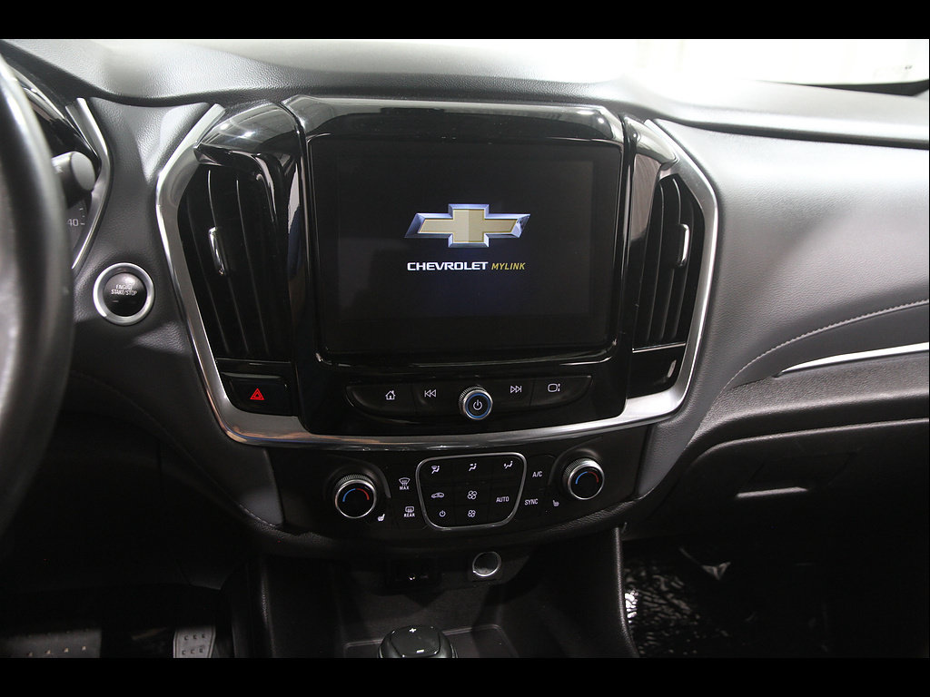 Used 2018 Chevrolet Traverse LT AWD/4WD image 9