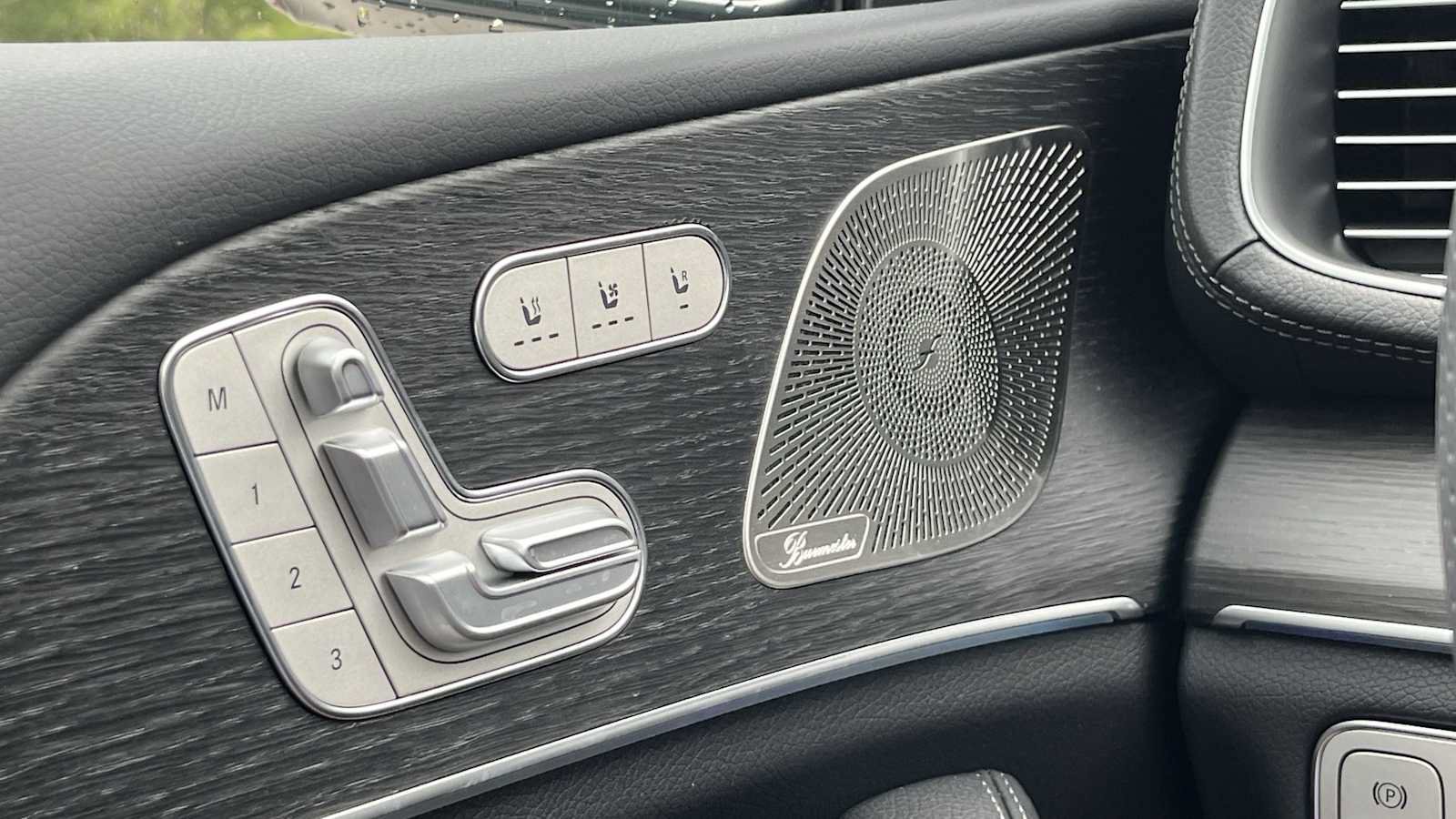 New 2026 Mercedes-Benz GLS 450 4MATIC image 47
