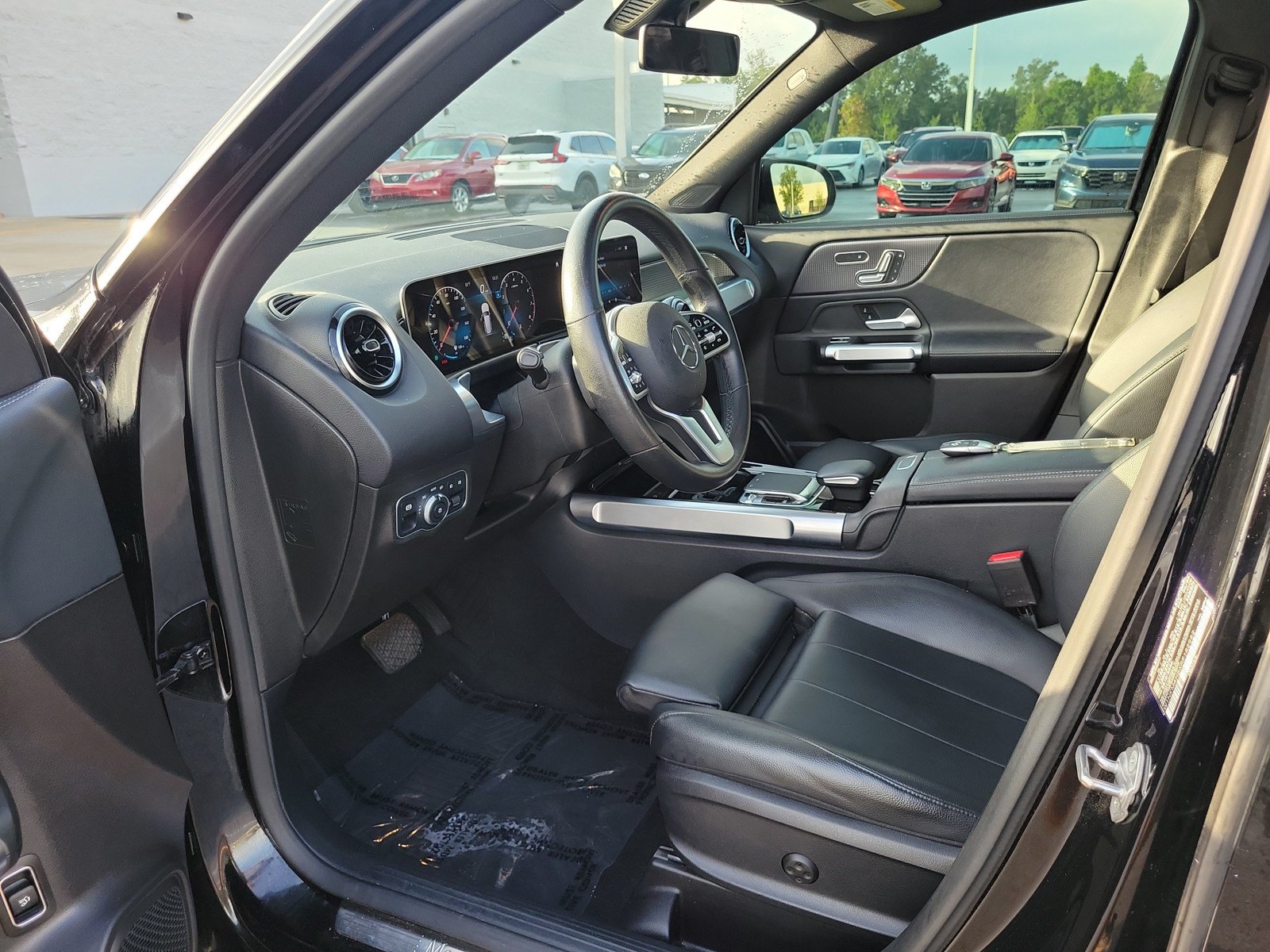 Used 2020 Mercedes-Benz GLB 250 4MATIC image 15