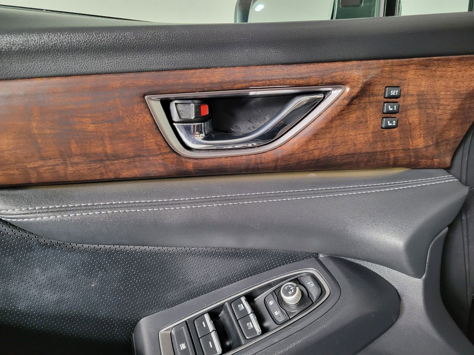 Used 2023 Subaru Ascent Touring image 34