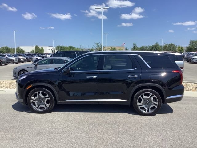 Used 2023 Hyundai Palisade Limited w/ Cargo Package AWD/4WD image 8