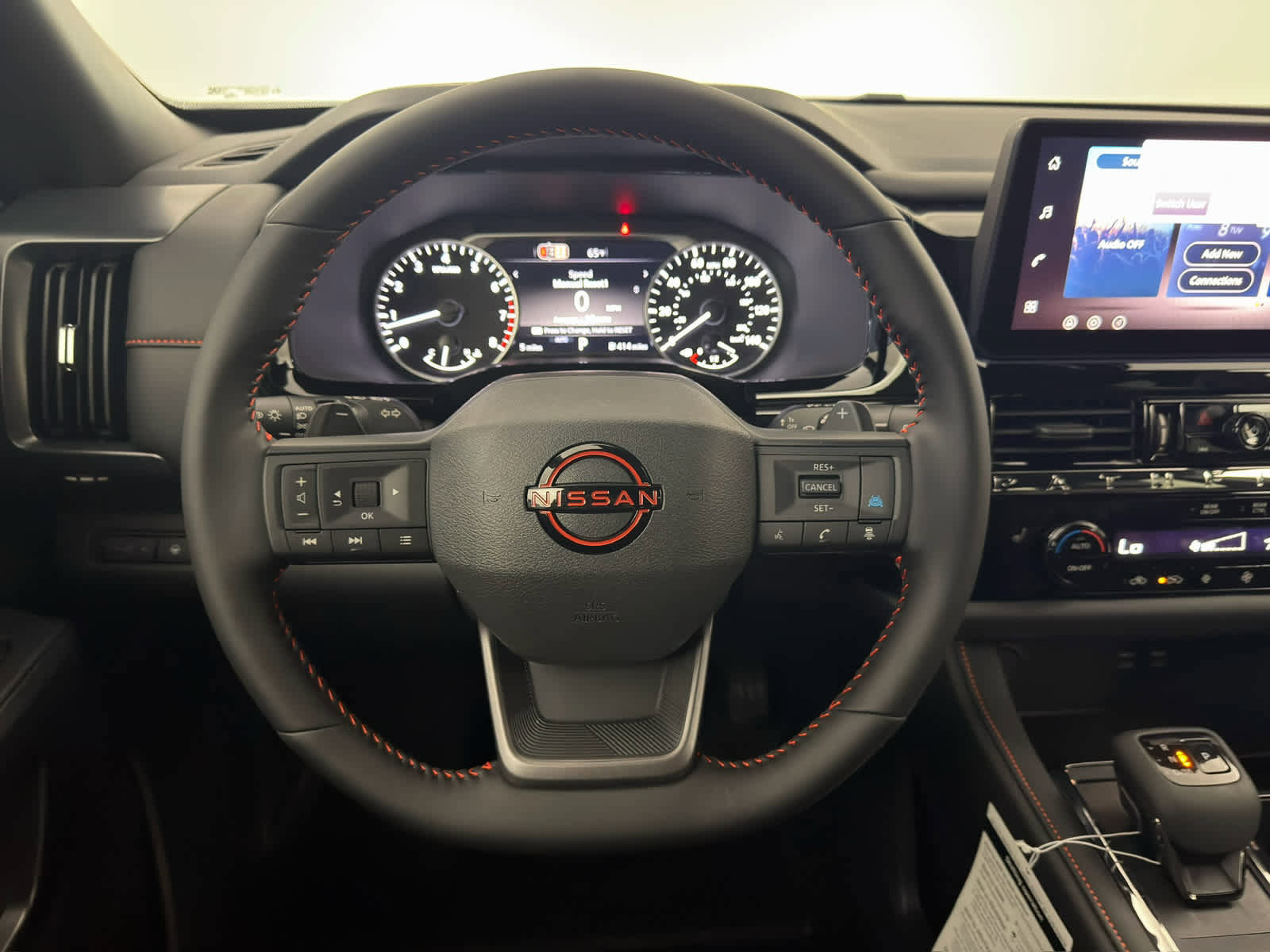 New 2026 Nissan Pathfinder Rock Creek image 18