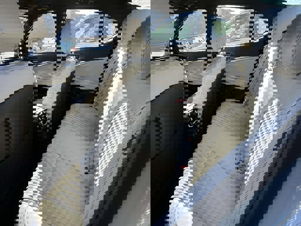 Used 2025 Genesis G70 3.3T Advanced image 13