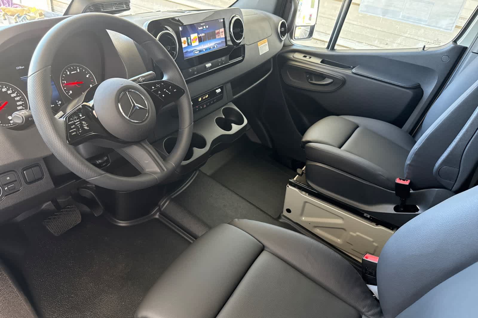 New 2026 Mercedes-Benz Sprinter 2500 image 9