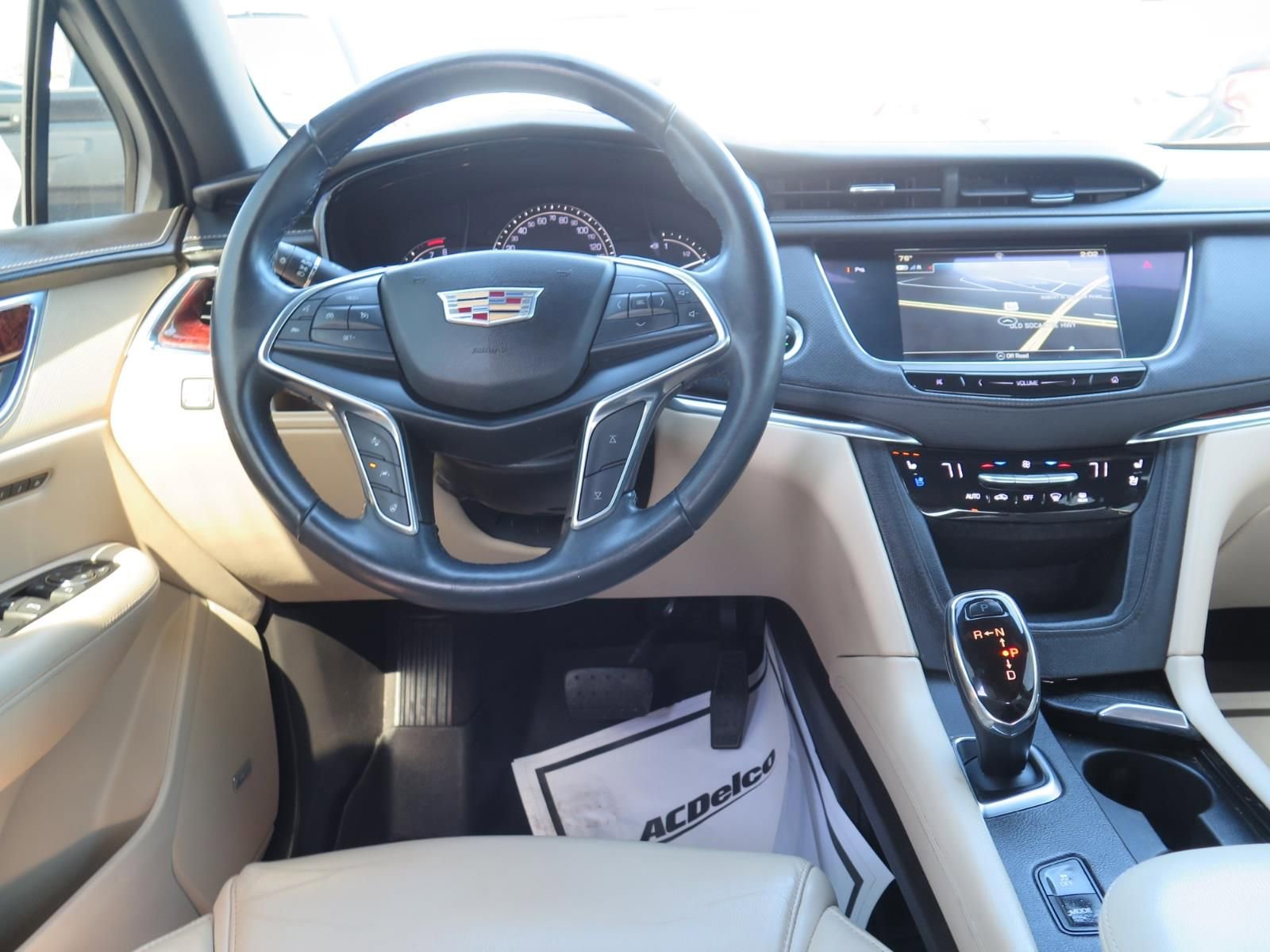 Used 2018 Cadillac XT5 Premium Luxury image 21