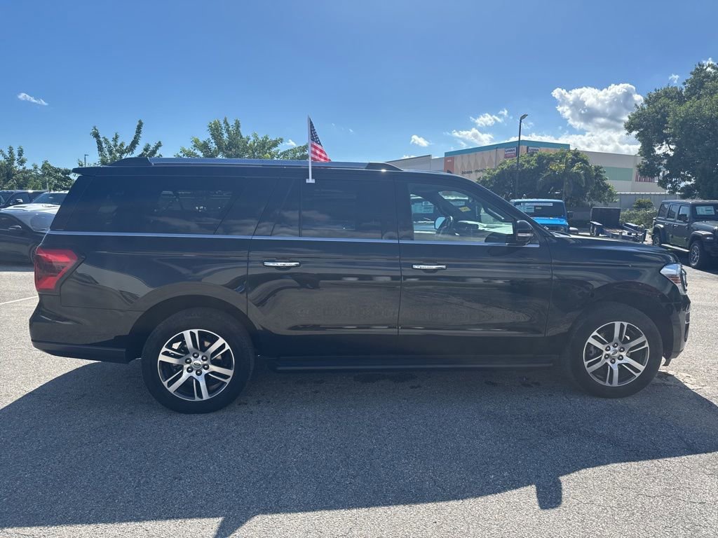Used 2024 Ford Expedition Max Limited image 19