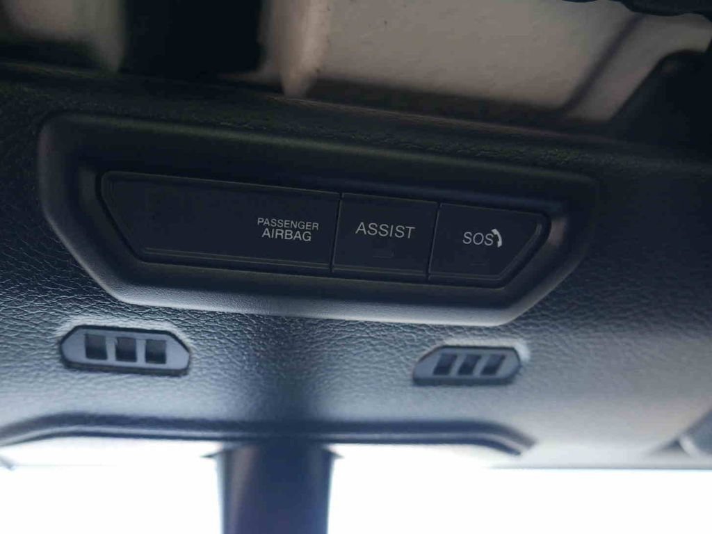 Used 2023 Jeep Wrangler Unlimited Sahara AWD/4WD image 35