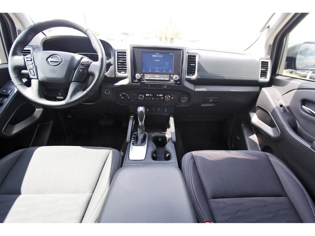 Used 2023 Nissan Frontier SV w/ SV Convenience Package AWD/4WD image 7