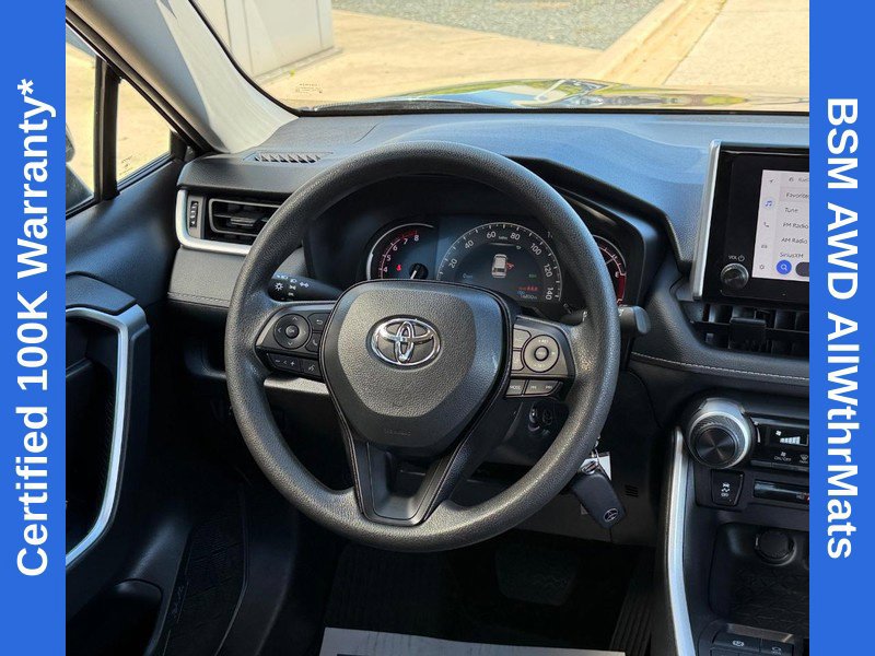 Used 2025 Toyota RAV4 LE AWD/4WD image 14