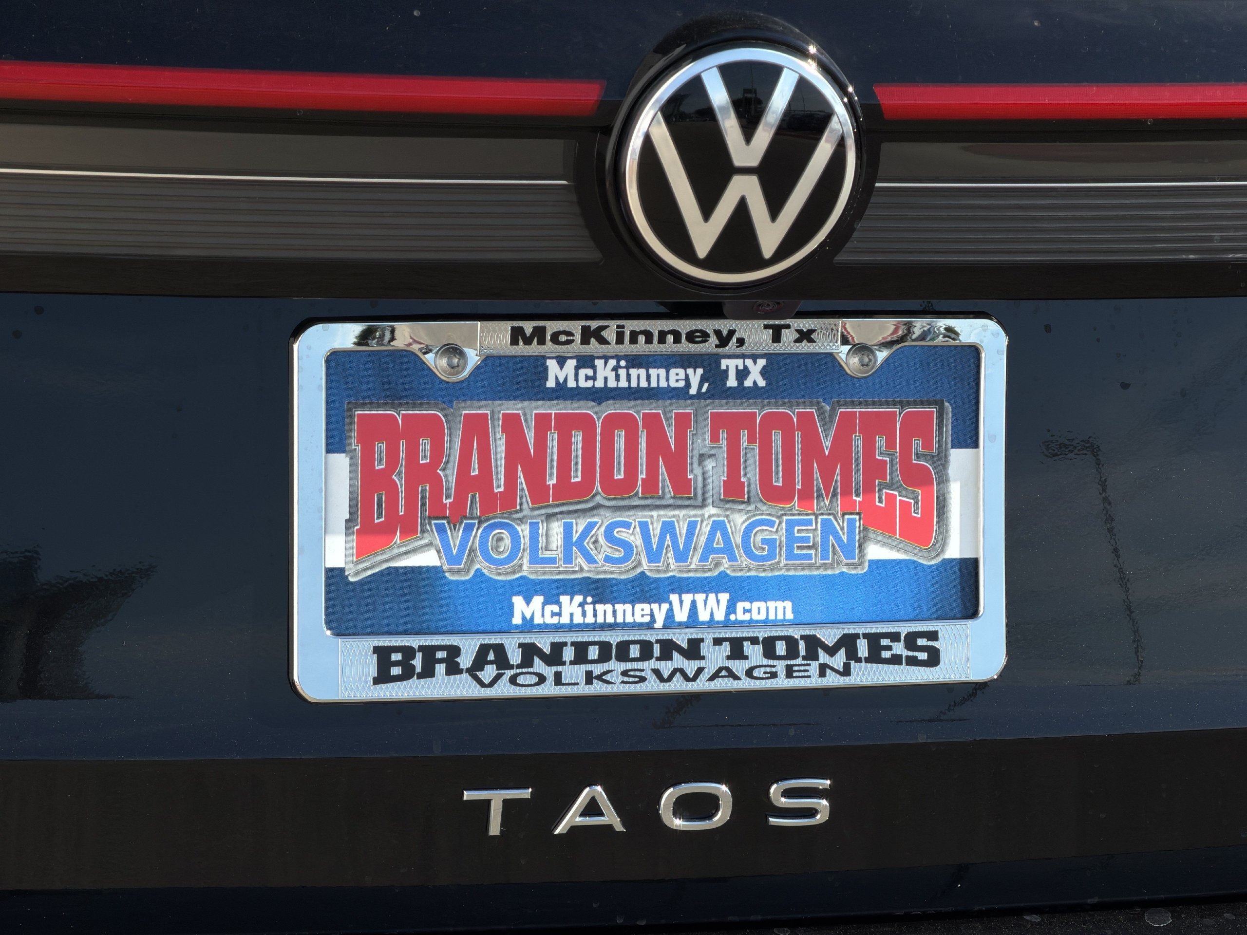 New 2027 Volkswagen Taos S FWD image 8