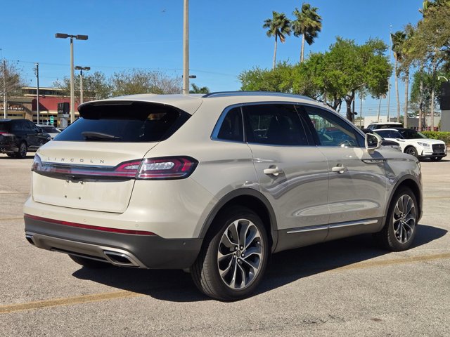 Used 2023 Lincoln Nautilus Reserve w/ Equipment Group 201A image 5