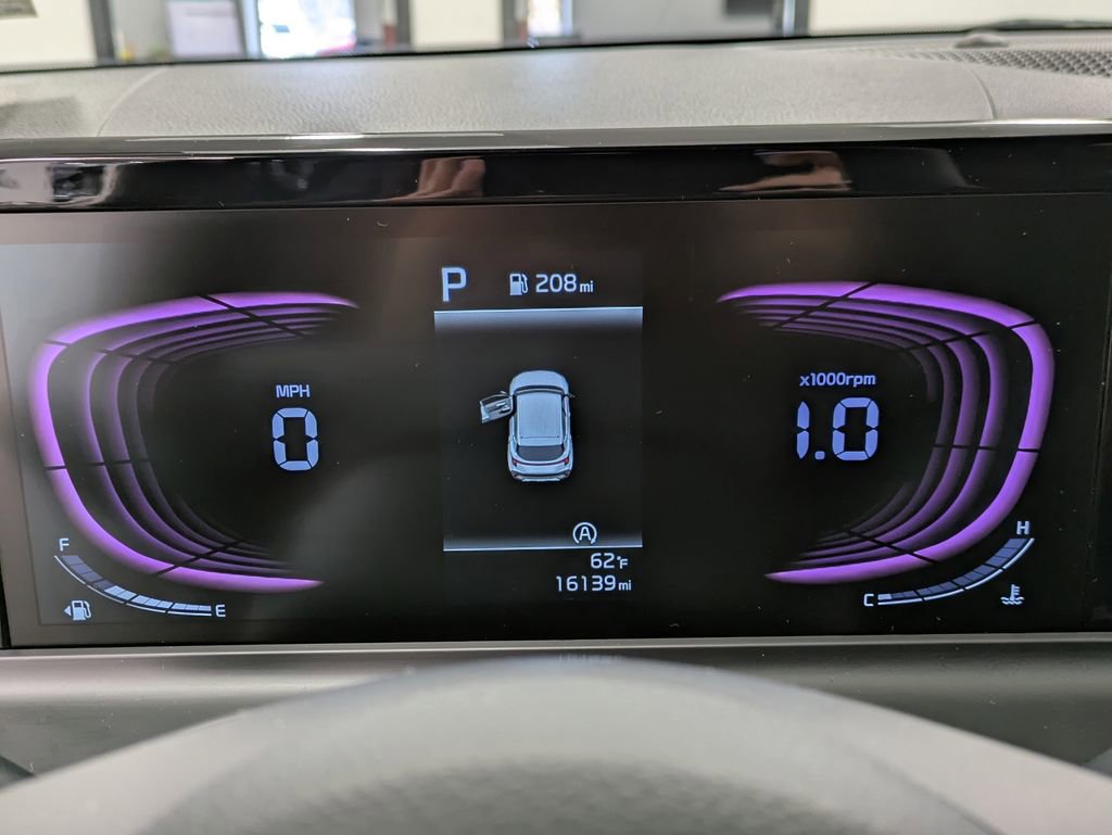 Certified 2025 Kia Seltos LX image 15