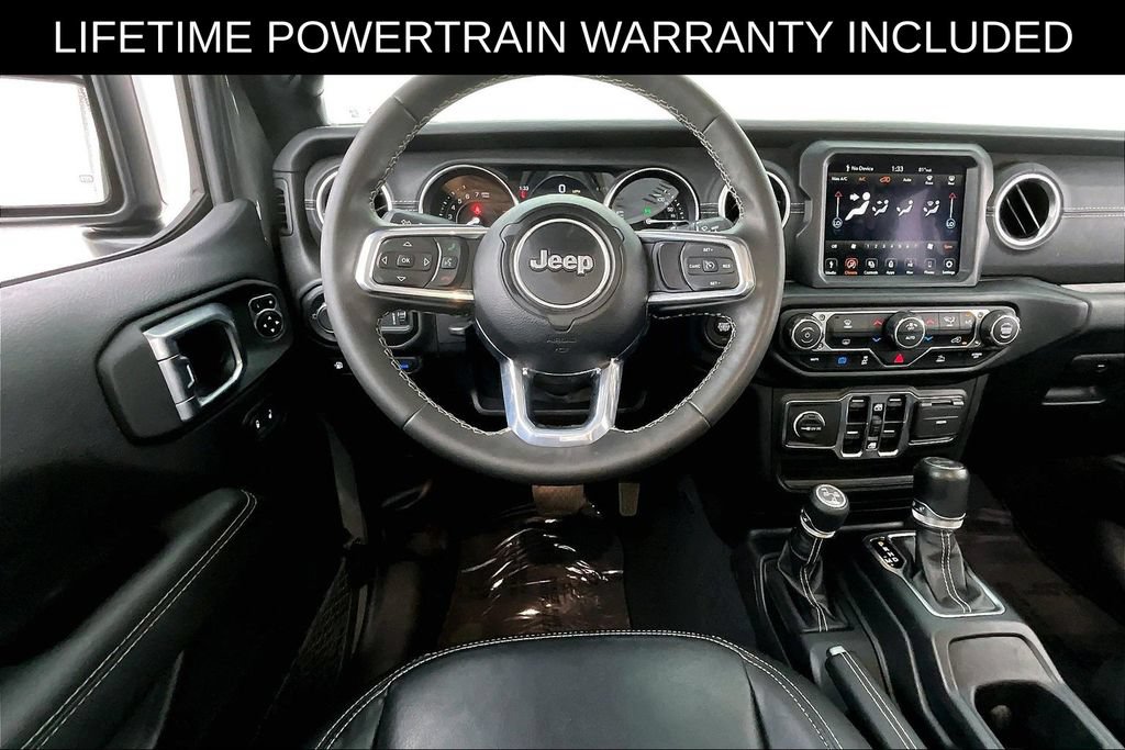 Used 2023 Jeep Wrangler Unlimited Sahara AWD/4WD image 6
