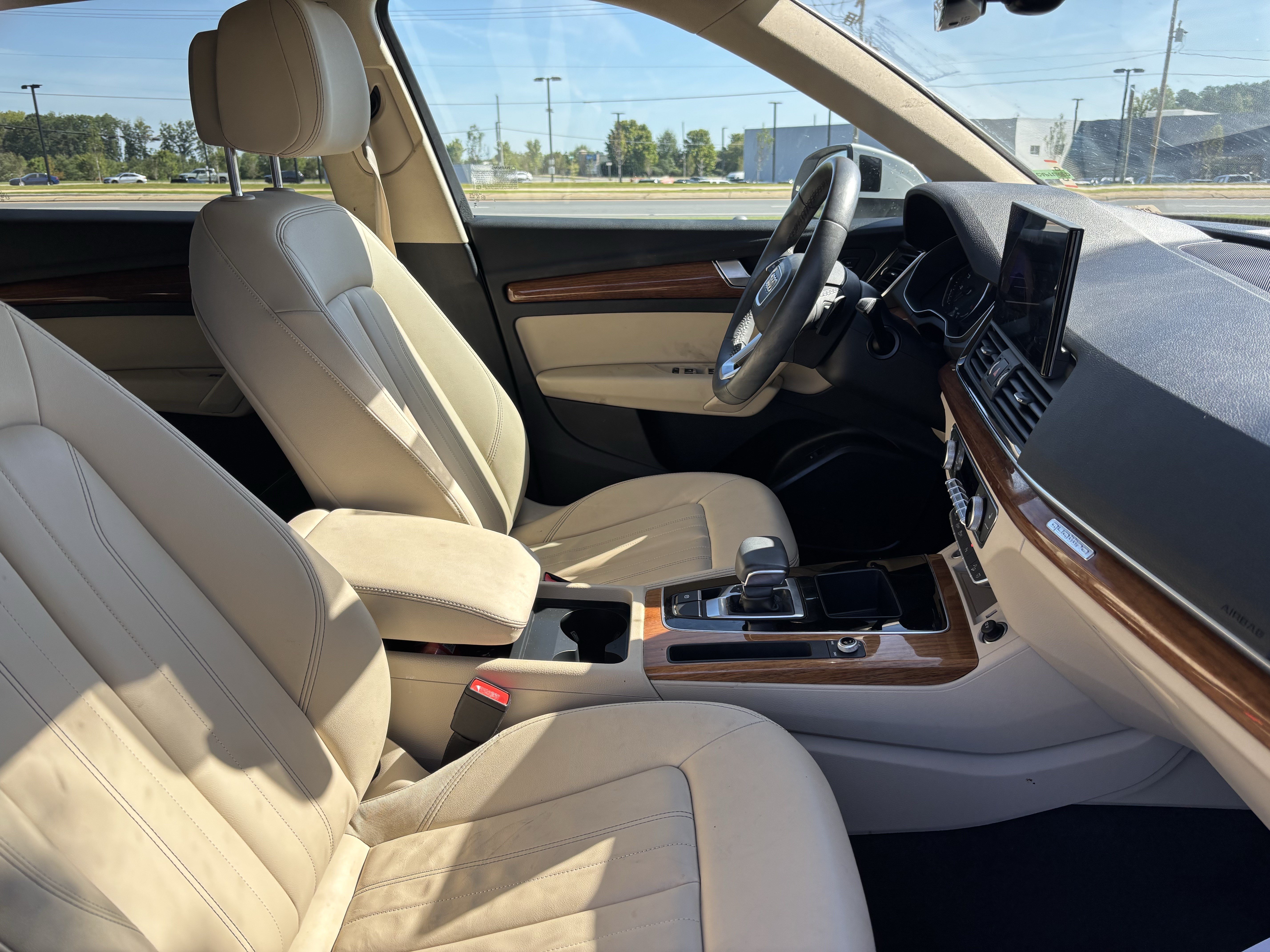 Used 2023 Audi Q5 2.0T Premium w/ Convenience Package AWD/4WD image 36