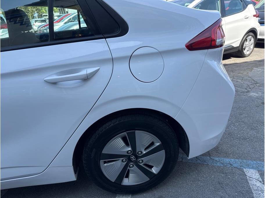 Used 2019 Hyundai Ioniq Blue FWD image 30
