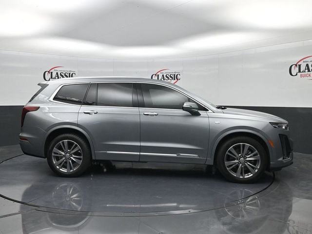 Used 2025 Cadillac XT6 Premium Luxury image 6