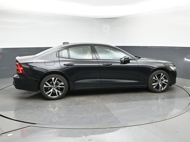 Used 2024 Volvo S60 B5 Plus w/ Climate Package AWD/4WD image 9