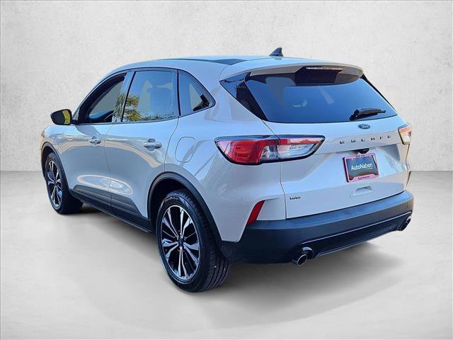 Used 2022 Ford Escape SE w/ SE Sport Appearance Package image 8