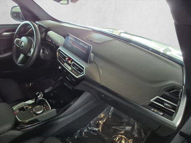 Used 2024 BMW X3 sDrive30i w/ M Sport Package RWD image 23