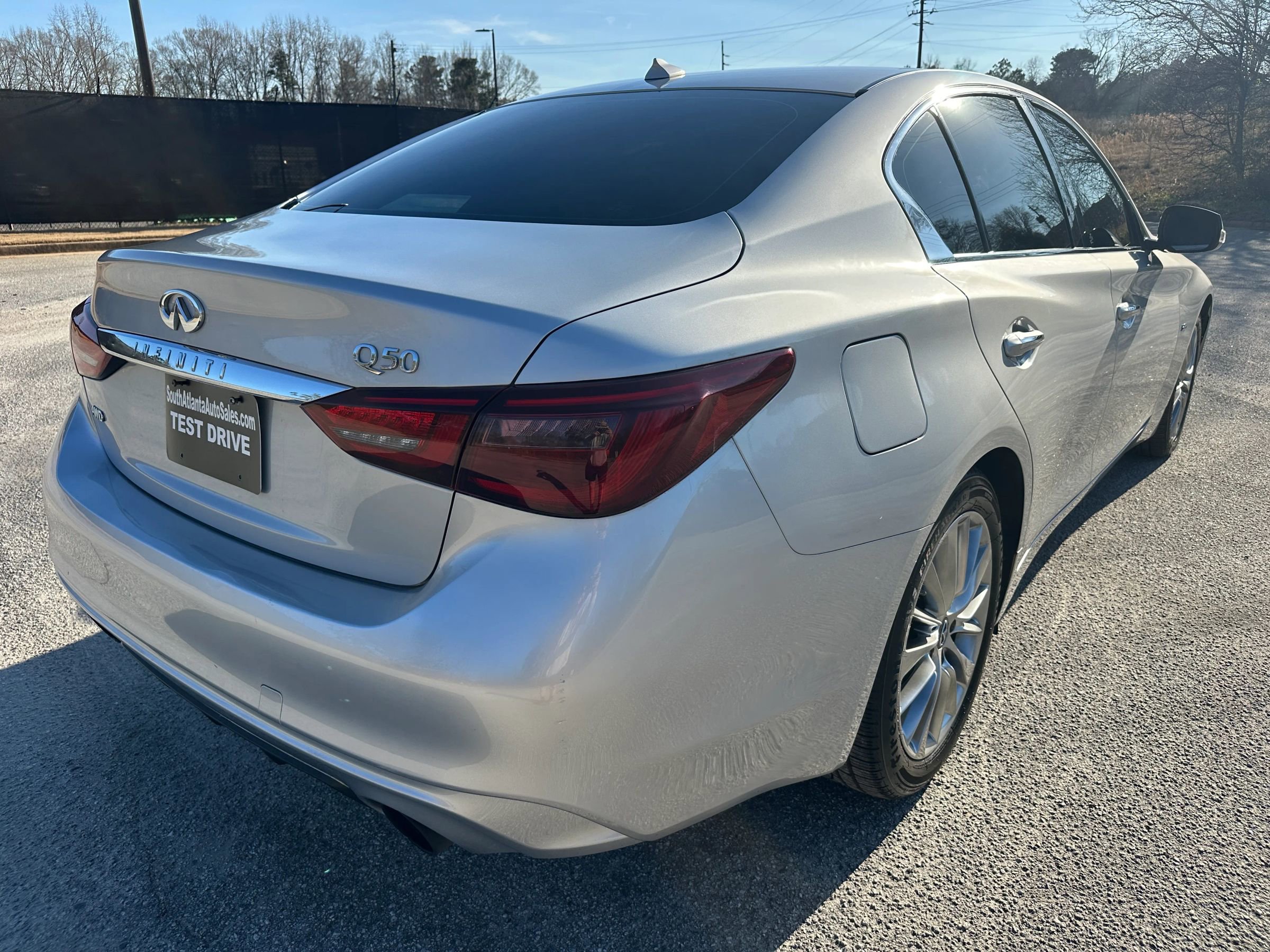 Used 2019 INFINITI Q50 Luxe w/ Essential Package (3.0T Luxe) image 5