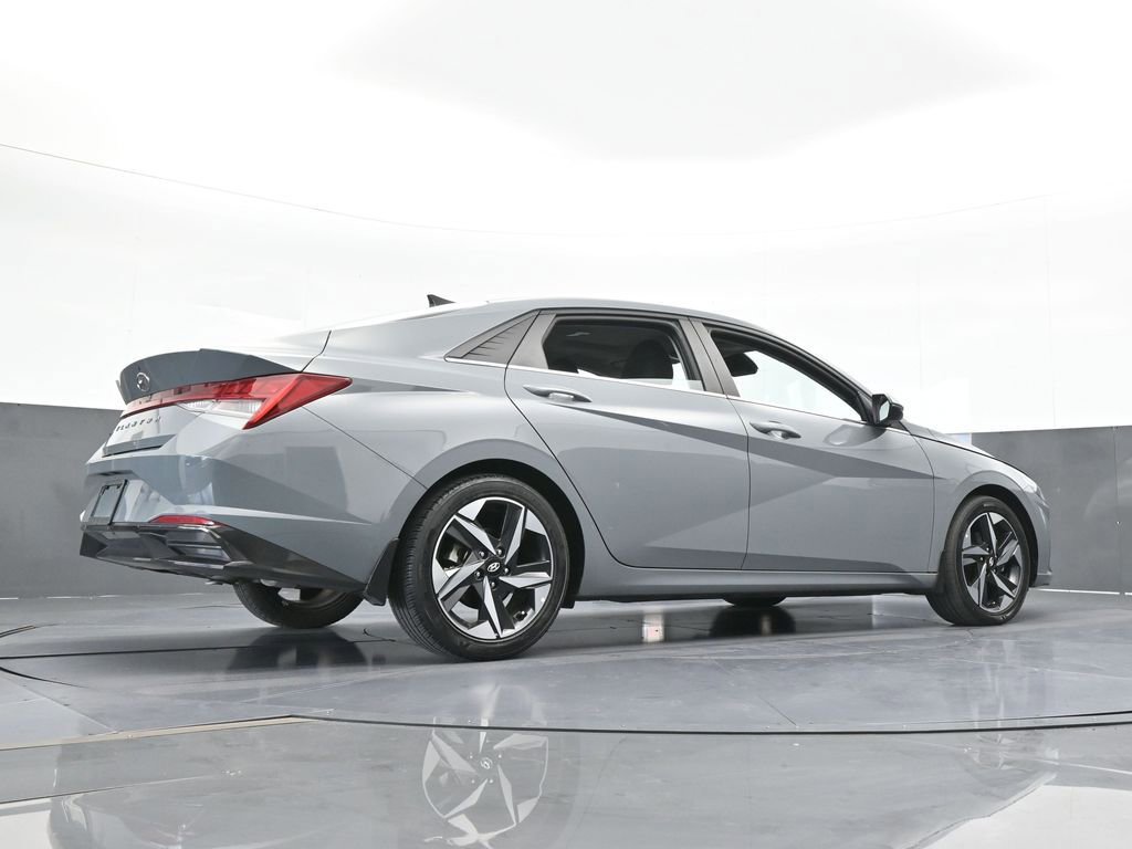 Used 2022 Hyundai Elantra SEL w/ Convenience + Premium Package FWD image 55