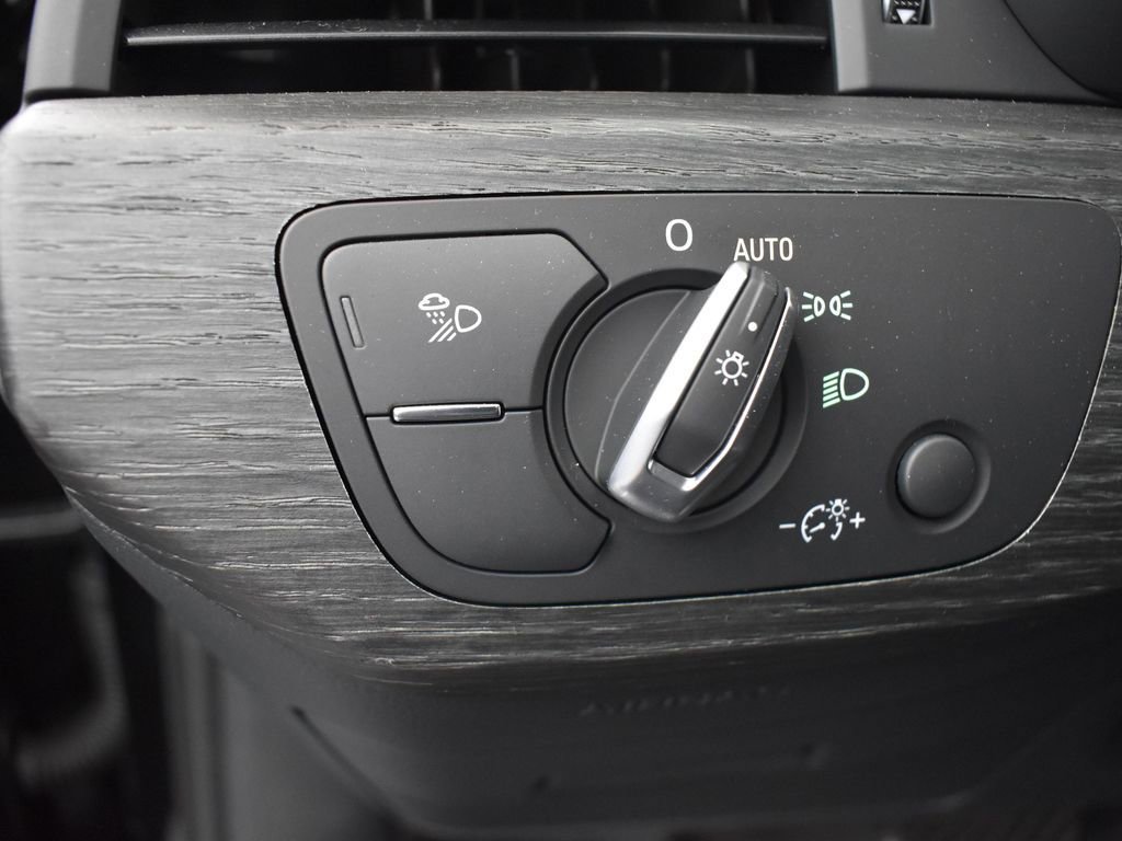 Used 2020 Audi A4 2.0T Premium Plus w/ Premium Plus Package image 22