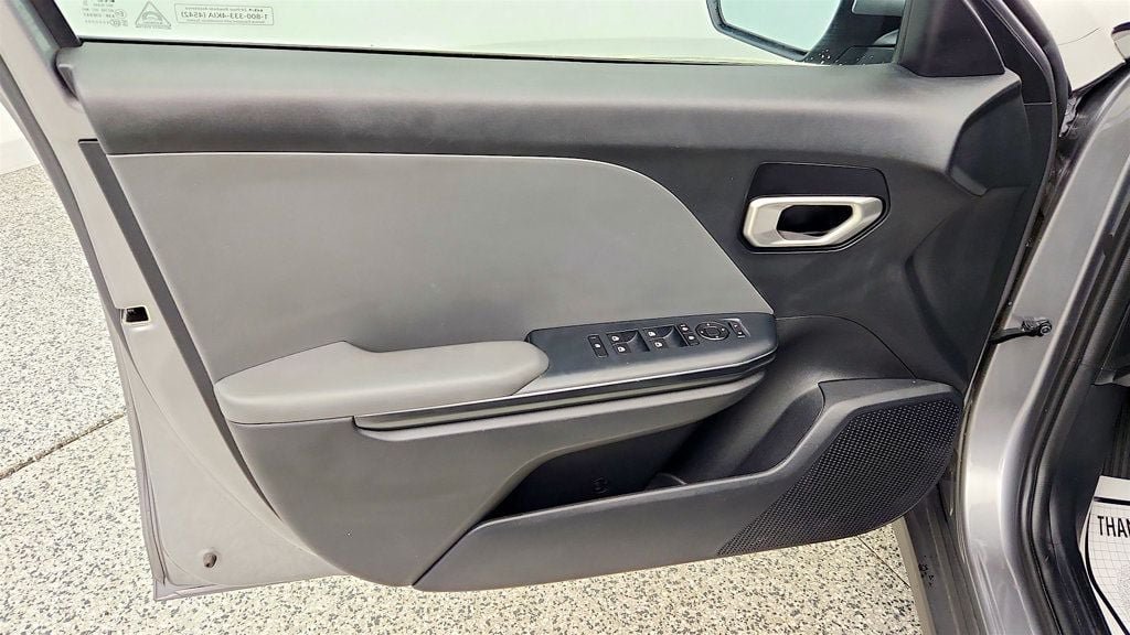 Used 2025 Kia K4 FWD image 10