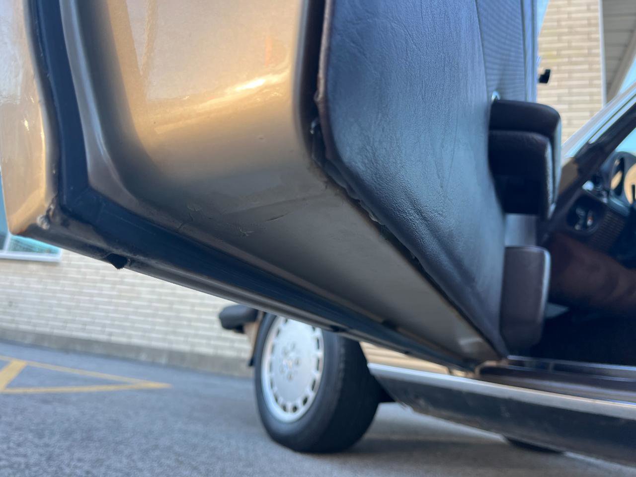 Used 1987 Mercedes-Benz 560 SL image 31