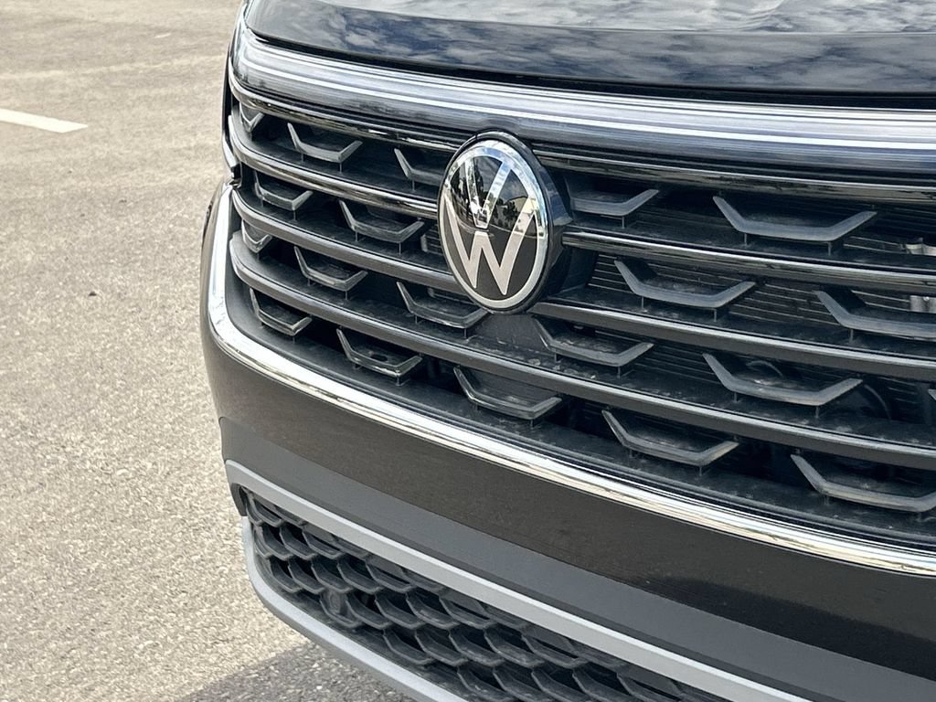 Used 2024 Volkswagen Atlas Cross Sport SE FWD image 30