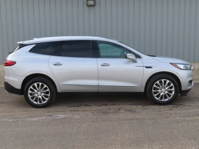 Used 2021 Buick Enclave Premium w/ Sun and Sites Package image 2
