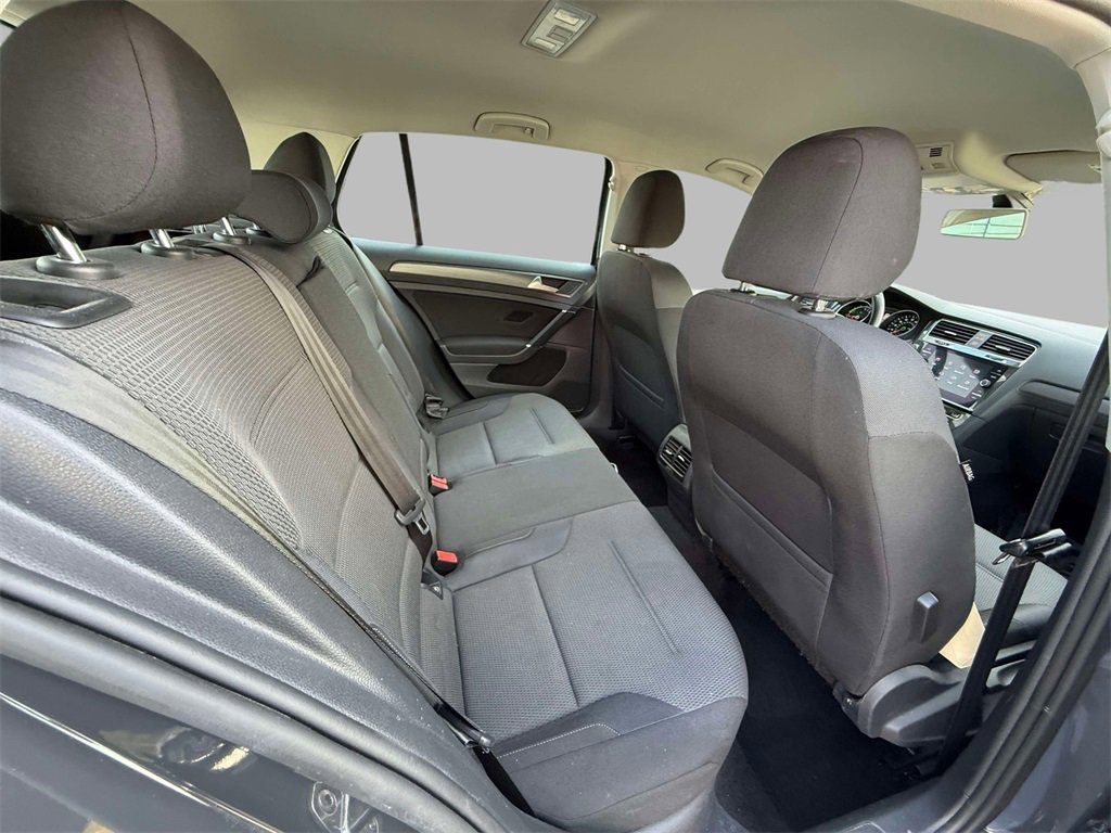 Used 2019 Volkswagen e-Golf SE w/ Driver Assistance Package image 16