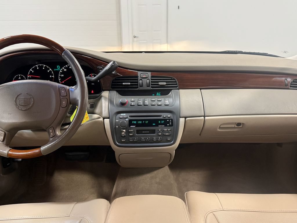 Used 2005 Cadillac De Ville DHS w/ Equipment Group FWD image 18