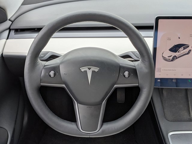 Used 2021 Tesla Model 3 Standard Range Plus image 15
