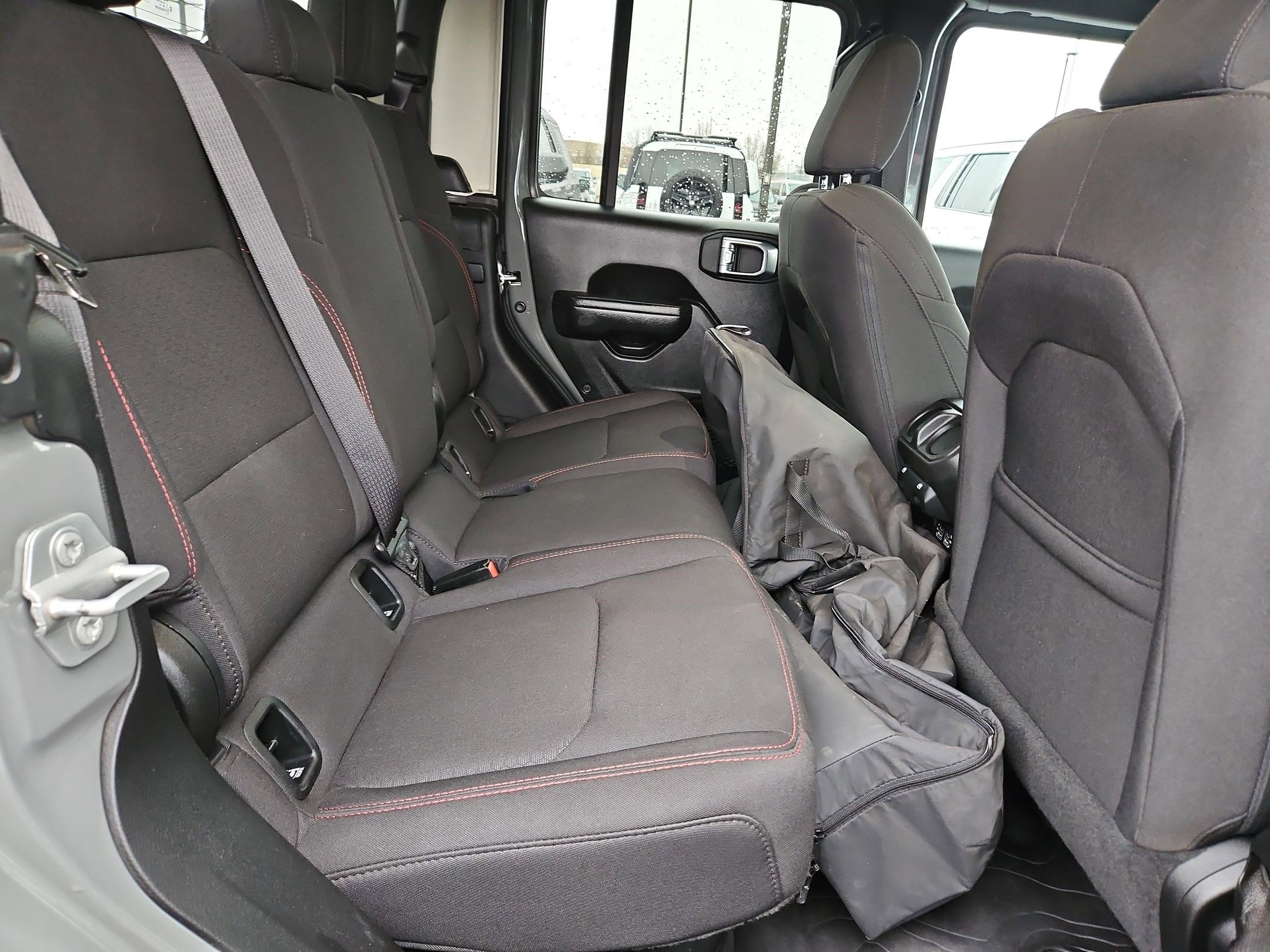 Used 2023 Jeep Gladiator Rubicon w/ LED Lighting Group image 33