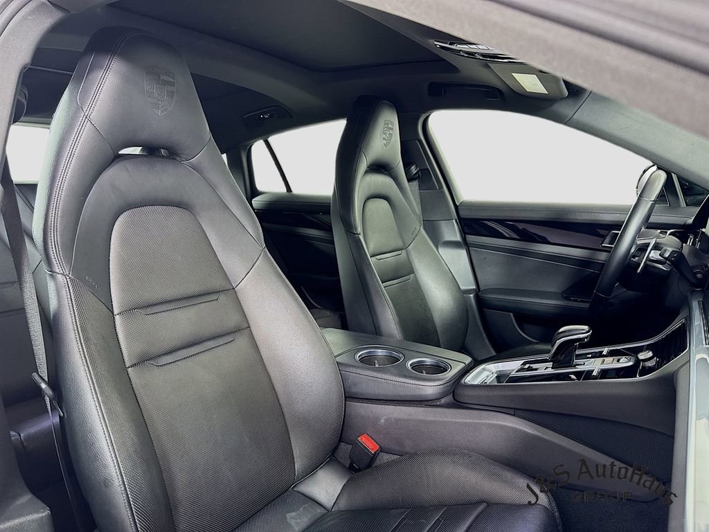 Used 2022 Porsche Panamera Platinum Edition image 35
