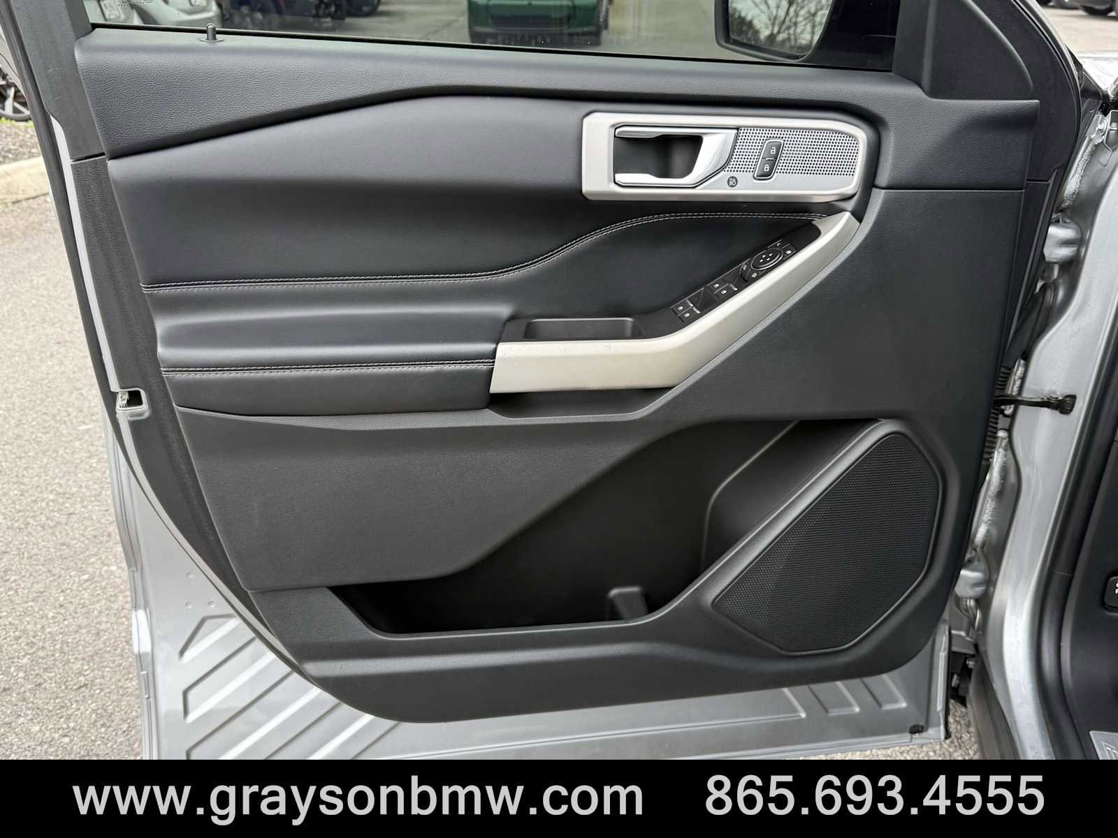 Used 2022 Ford Explorer Limited image 13