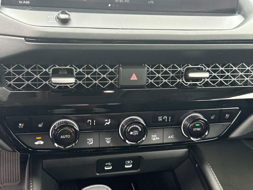 Used 2024 Honda Accord Touring image 16